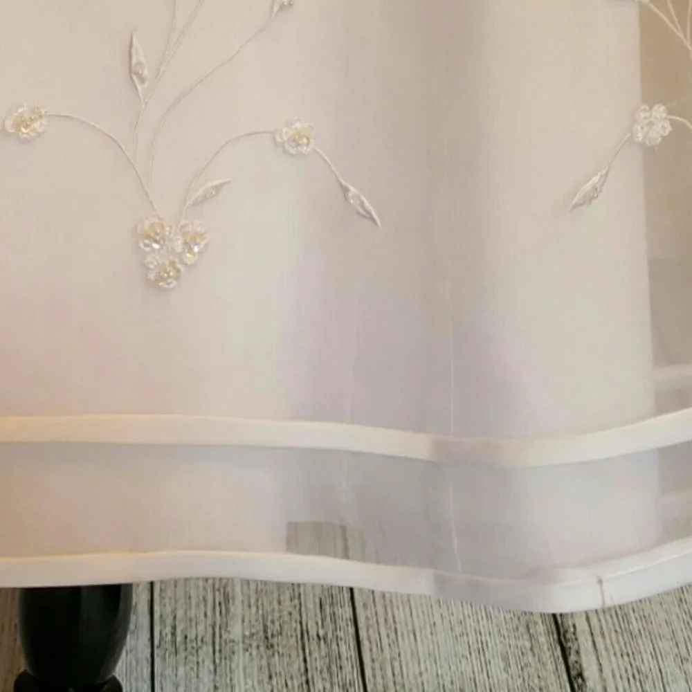 DAVID'S BRIDAL Flower Girl Dress Size 6 White Wedding - Picture 3 of 8